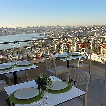 Taksim Terrapia فندق 3*