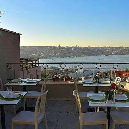 Taksim Terrapia 3*